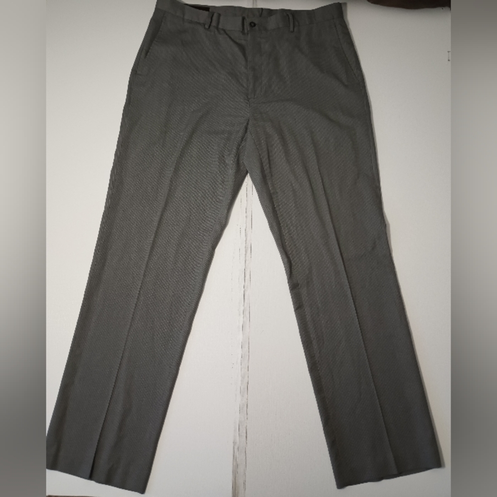 Perry Ellis Men’s 38x32 Grey Dress Pants Slacks Trousers Button Back Pockets EUC